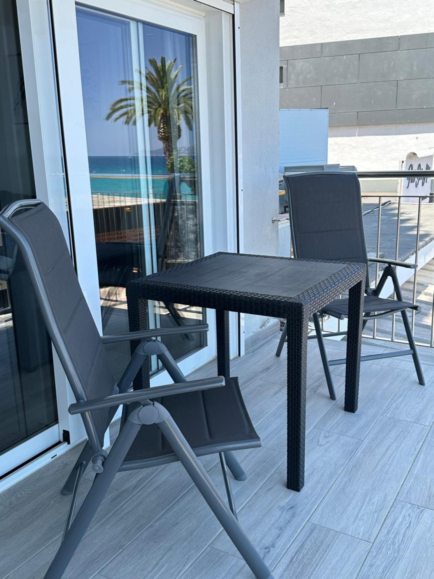 בלאנס Estudio Con Impresionantes Vistas Al Mar מראה חיצוני תמונה