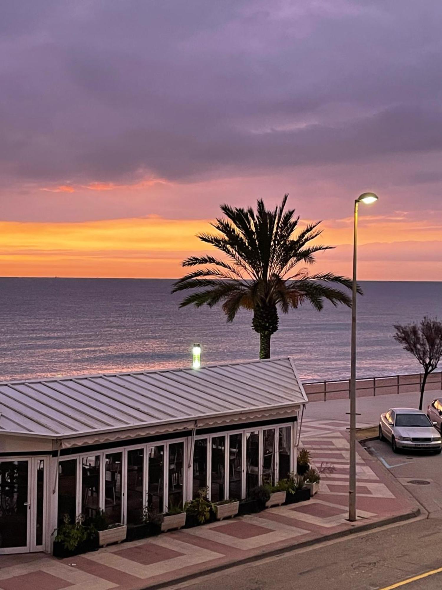 בלאנס Estudio Con Impresionantes Vistas Al Mar מראה חיצוני תמונה