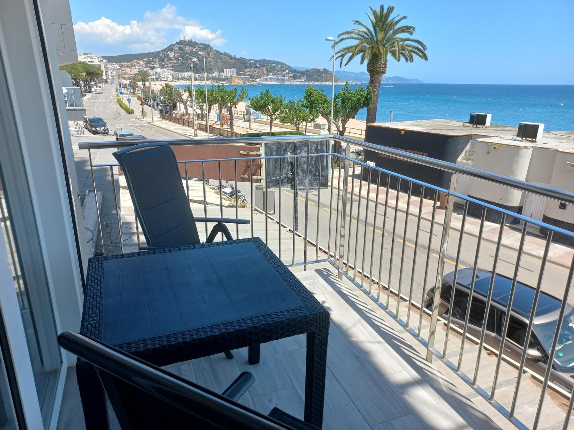 בלאנס Estudio Con Impresionantes Vistas Al Mar מראה חיצוני תמונה